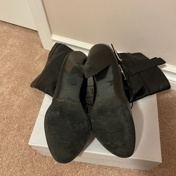 Leather heeled boots - Picture 6 of 7